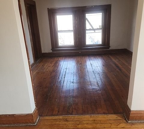 3rd image of 2349 W Grenshaw St