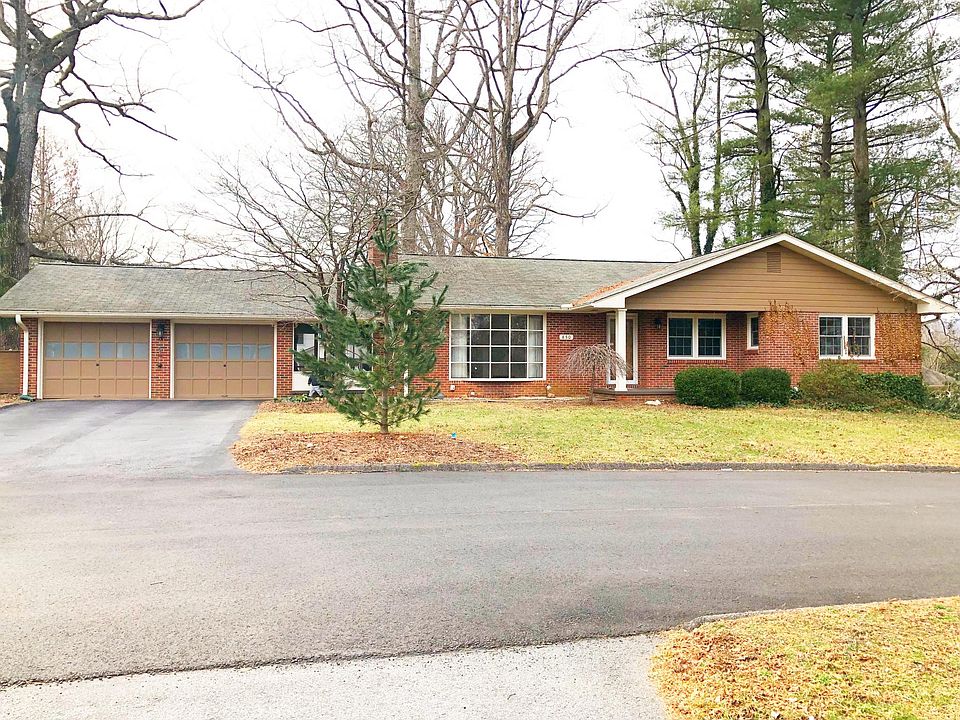 1st image of 850 Thornton Pl
