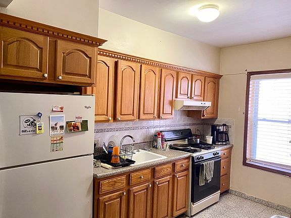 2nd image of 30-38 37th St #1F