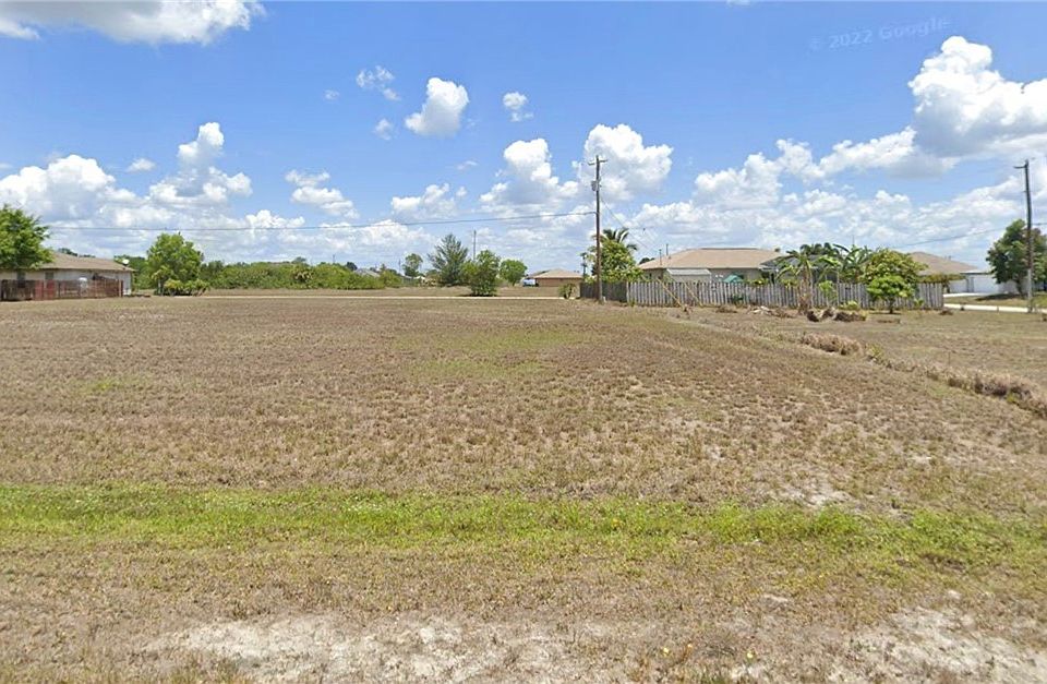2nd image of 1613 NE Juanita Pl