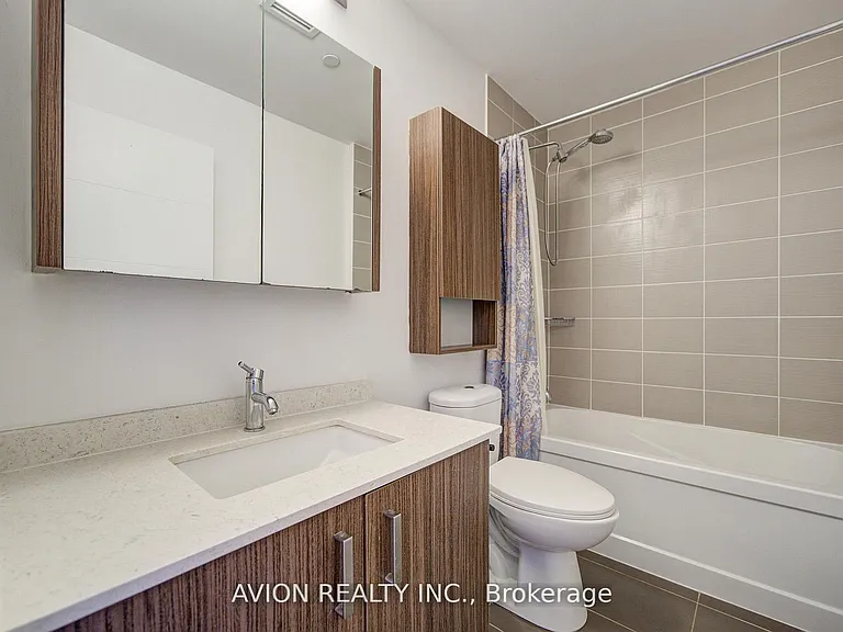 18 Uptown Dr #301 — Photo 10