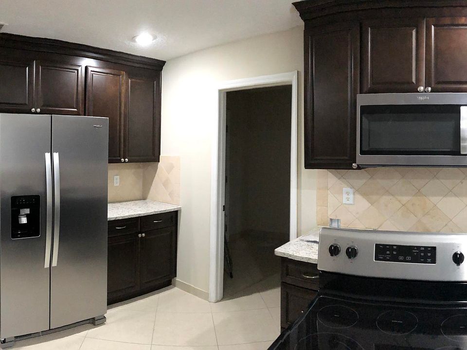 1st image of 804 Pissaro Ave
