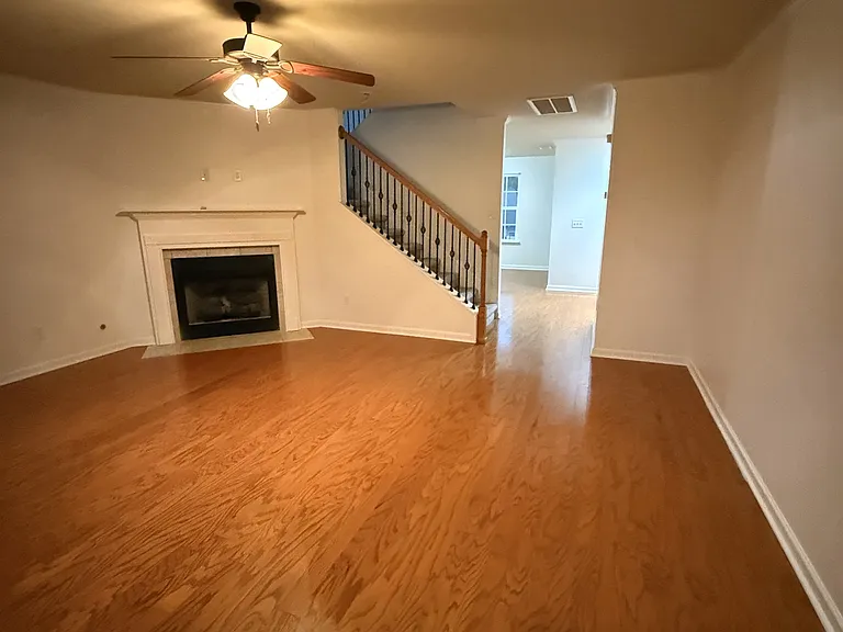 164 Blackpool Dr — Photo 5