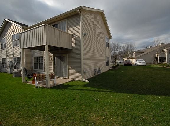2nd image of 5704 Oak Village Dr