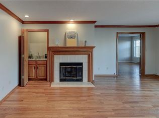 1133 NW A St #12, Blue Springs, MO 64015