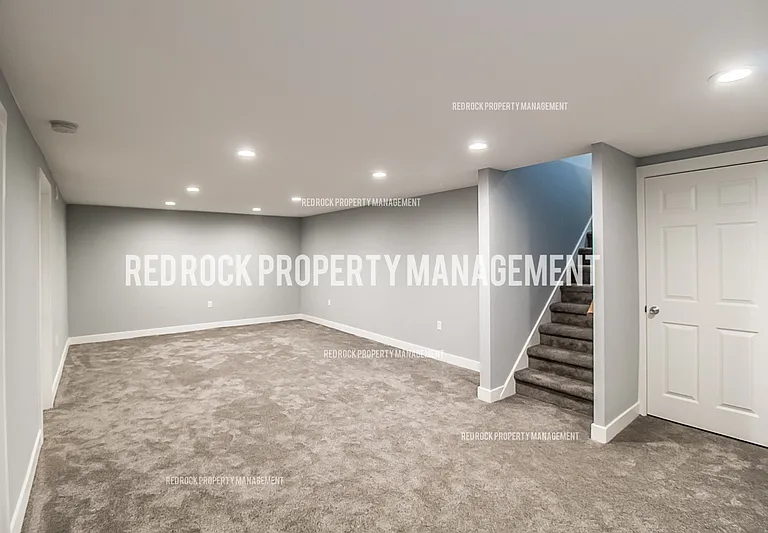 15313 E Broadway Ave — Photo 10