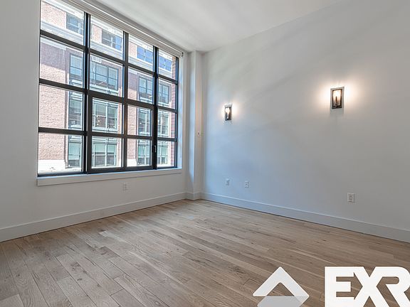3rd image of 41-21 28th St #4DS