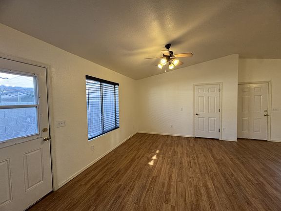 3rd image of 2728 Southern Ave