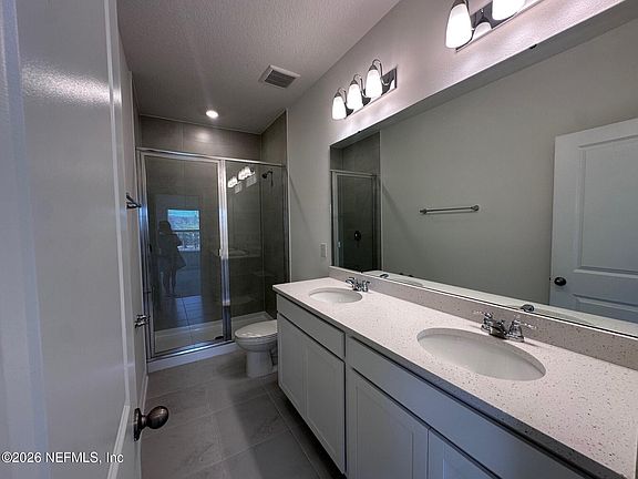5th image of 184 WOOD BREEZE Way
