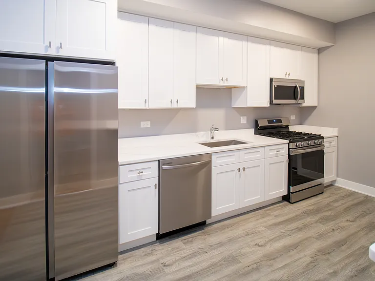 5310-12 S Harper Ave #2S — Photo 1