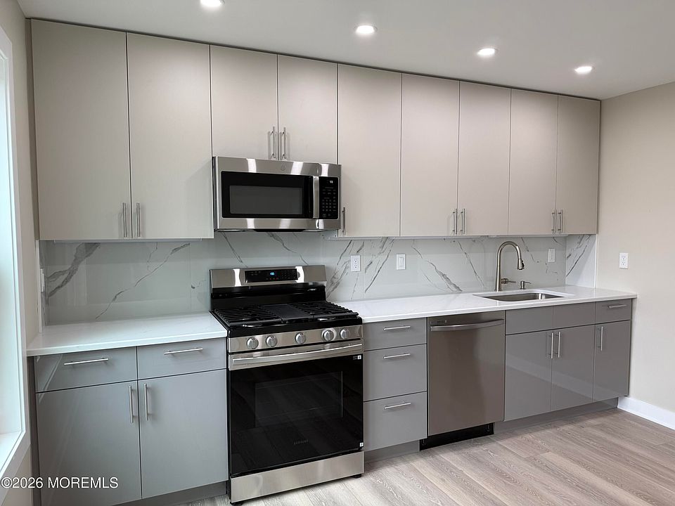 1st image of 4 Beachway Ave #9
