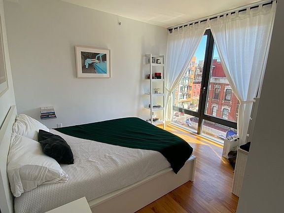 5th image of 169 Graham Ave #607A