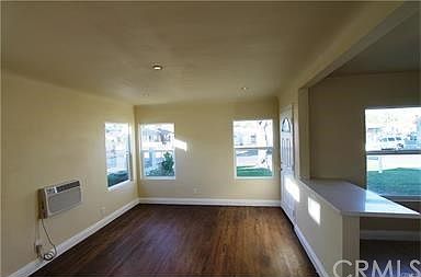 5th image of 710 E Saint Andrew Pl