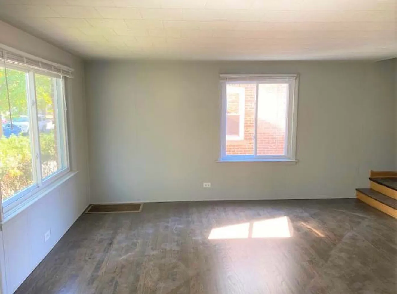 2 bed, 940 sqft, $1,995 — Photo 3