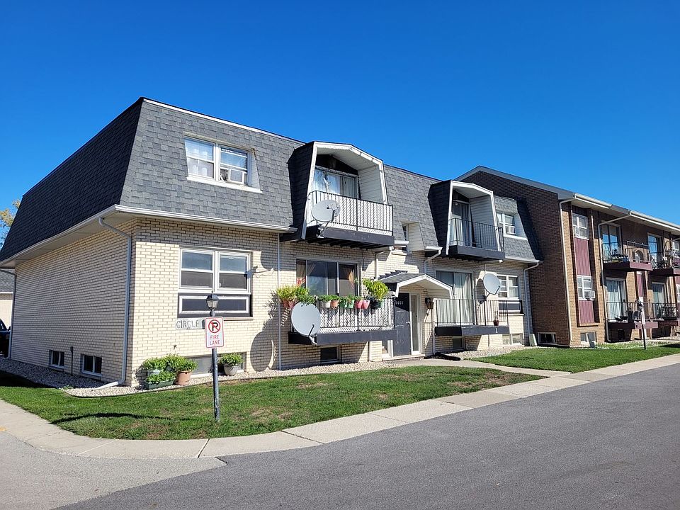 2nd image of 5740 Circle Dr