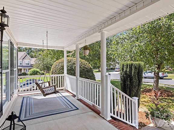 4th image of 4431 Sunset Rose Dr
