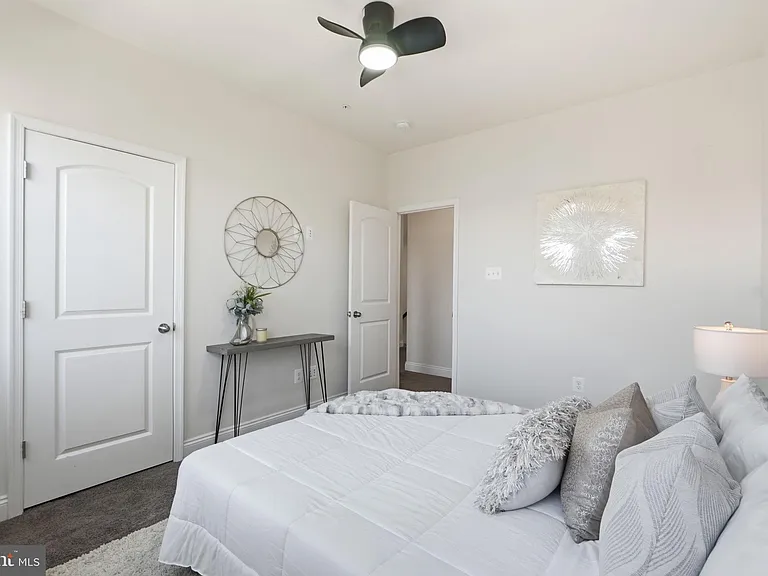 16428 Fife Way — Photo 29