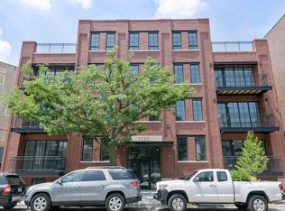 1220 N Bosworth Ave #304, Chicago, IL 60642