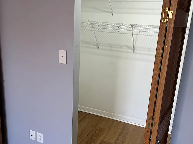 5117 Blodgett Ave #206 — Photo 6