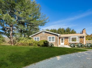 30 Cedar St, East Hampton, NY 11937