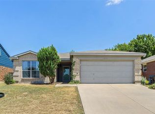 2705 Briscoe Dr, Fort Worth, TX 76108