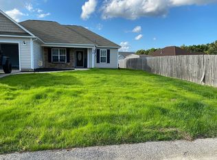 138 Stockbridge Dr, Raeford, NC 28376