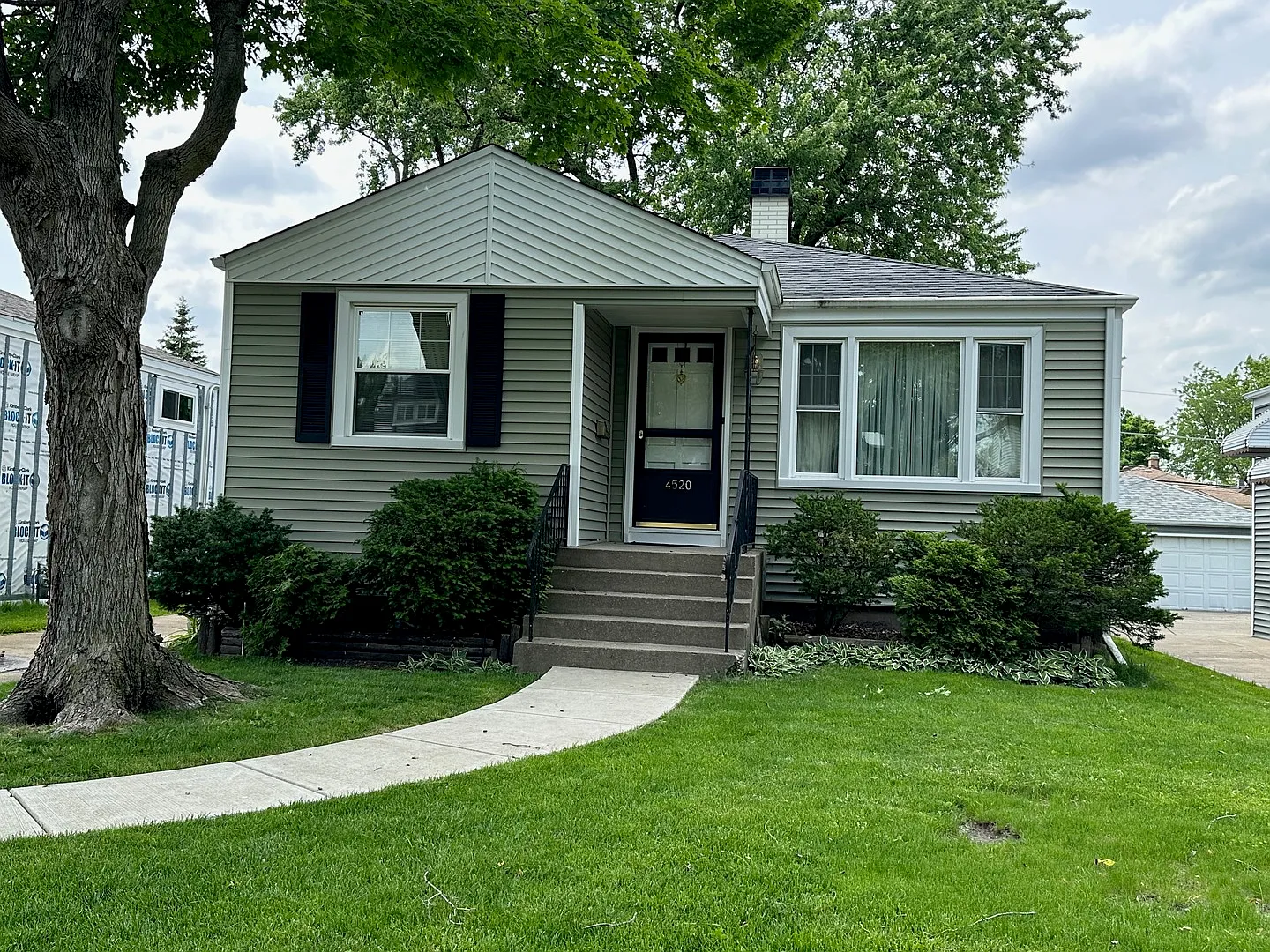 4520 Grove Ave photo 1