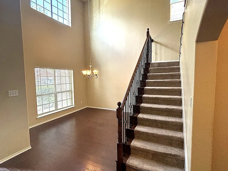 9717 Sand Trap Dr — Photo 4