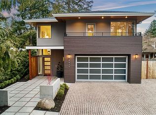 8426 SE 36th St, Mercer Island, WA 98040
