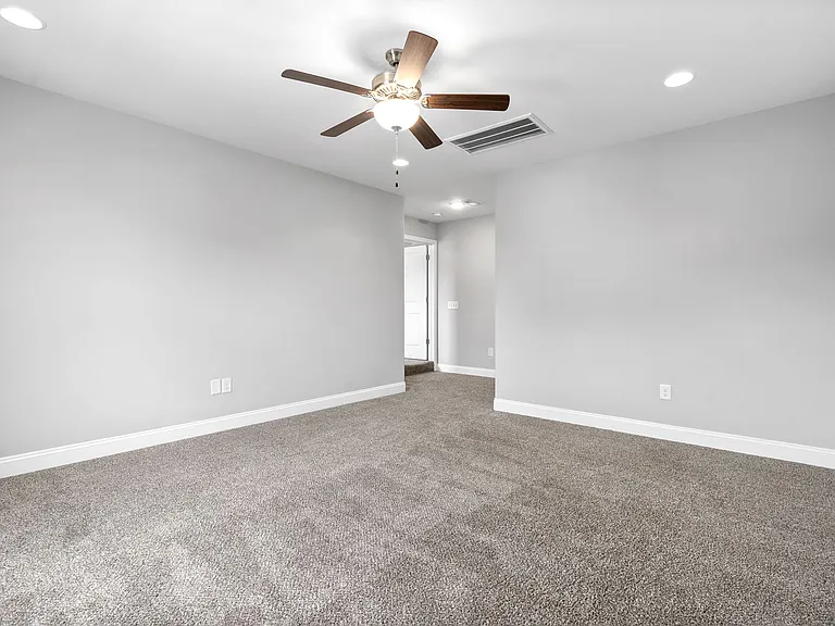 3482 Southwood Dr — Photo 26