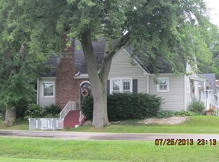 101 Buttell, Elkhart, IL 62634