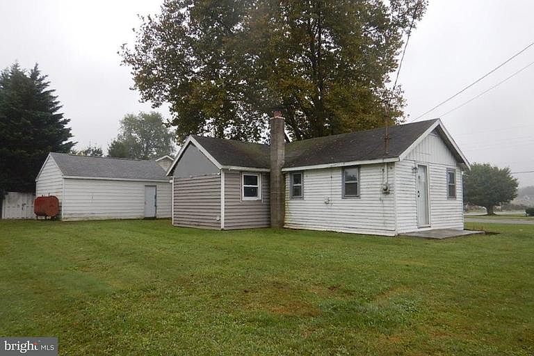 1st image of 24 Glen Dr