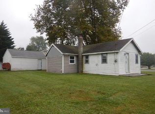 24 Glen Dr, Pennsville, NJ 08070