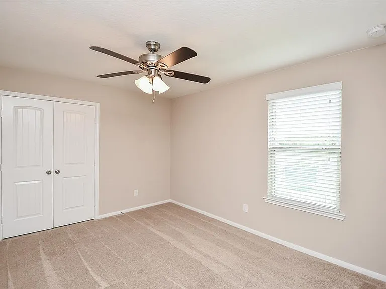 7002 Edwanna Ln — Photo 14