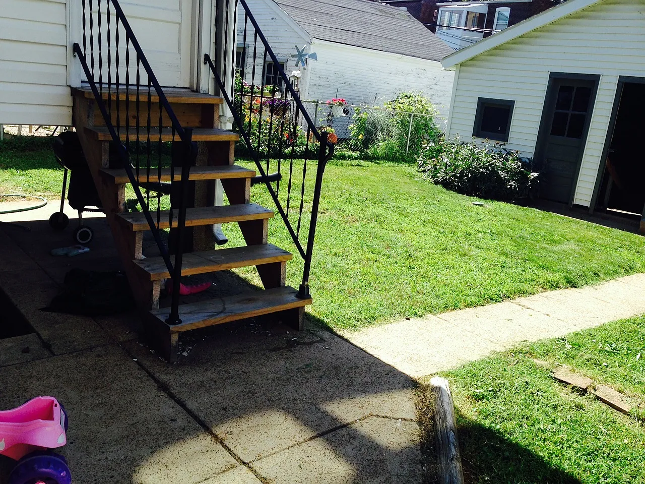 3230 Liberty St photo 1