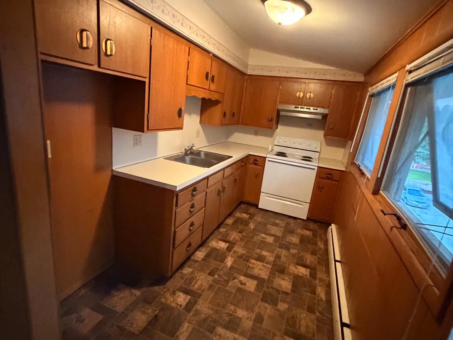 2 bed, 500 sqft, $850 — Photo 2