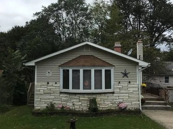 25 New St, Stanhope, NJ 07874
