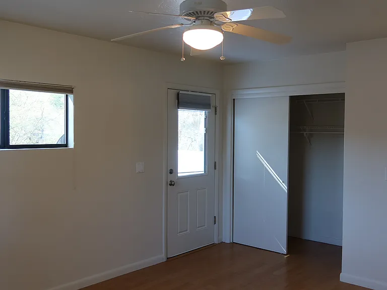 7007 E River Rd #2 — Photo 11