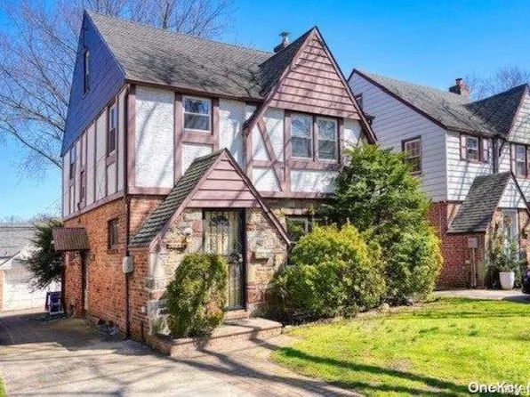 50-27 245th Street, Douglaston, NY 11362