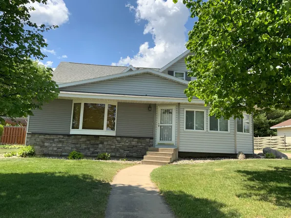 871 State St N, Eden Valley, MN 55329