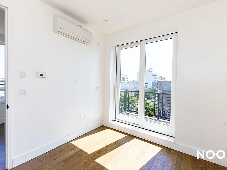 164 Central Ave #4 — Photo 4