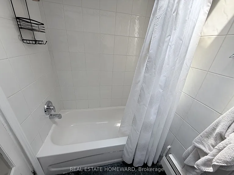 611 Danforth Ave #2 — Photo 6