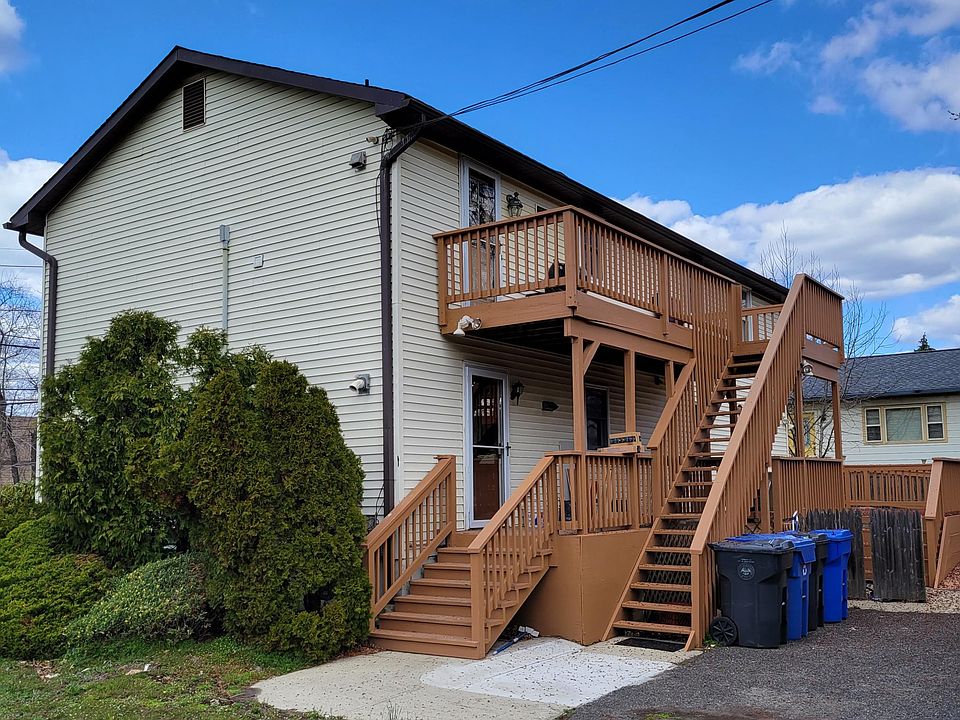 2nd image of 11 Brookside Ave