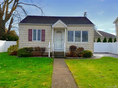 6 Glenda Drive, West Babylon, NY, 11704