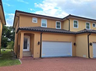 1952 Freedom Dr, Clearwater, FL 33755