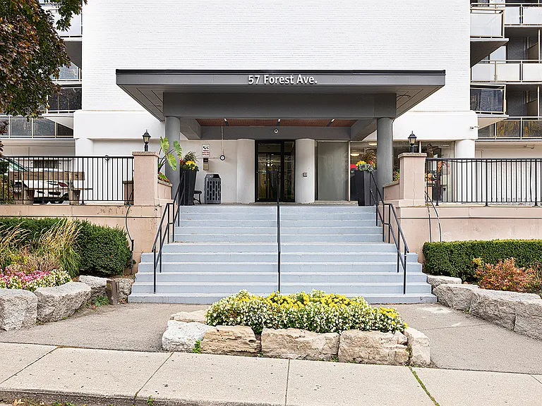 57 Forest Ave — Photo 8