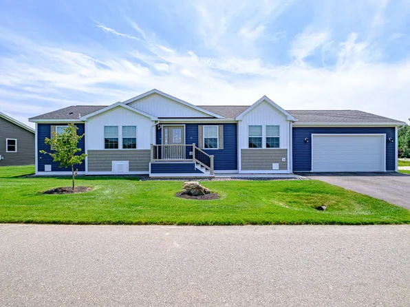 15 Colony Way, Kittery, ME 03904