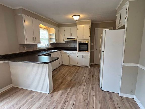 5th image of 2105 Southland St