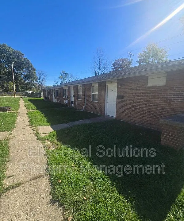 2682 Joyce Ave #C