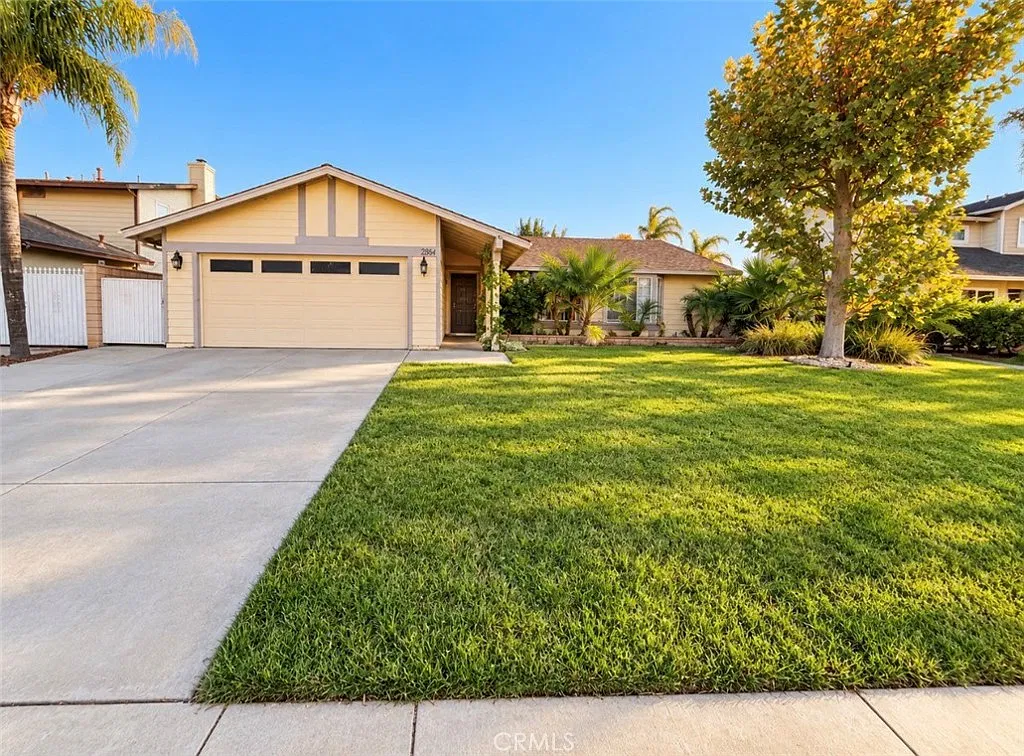 4 bed, 1415 sqft, $2,700 — Photo 1